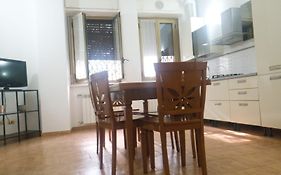 Maffucci 24 BILOCALE MOLTO SPAZIOSO E MODERNO